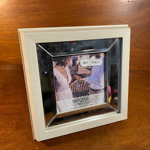 Mikasa 4x4" White Wood & Mirrored Glass Picture Frame Home Accents - Picture 2 of 8